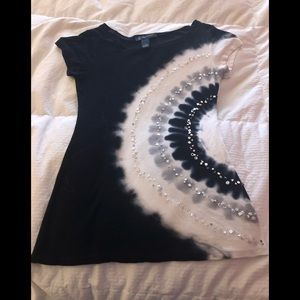T- shirt